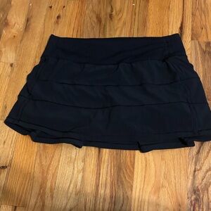 lululemon size 4 black pace rival skirt